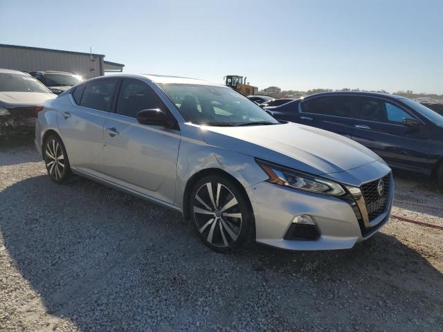 1N4BL4CV6LC121512 - 2020 NISSAN ALTIMA SR SILVER photo 4