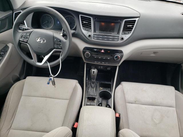 KM8J23A41GU211370 - 2016 HYUNDAI TUCSON SE SILVER photo 8