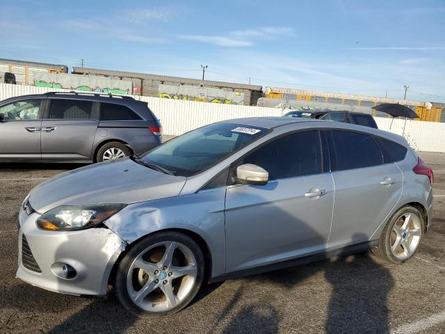 1FAHP3N22CL189575 - 2010 FORD FOCUS TITANIUM SILVER photo 1