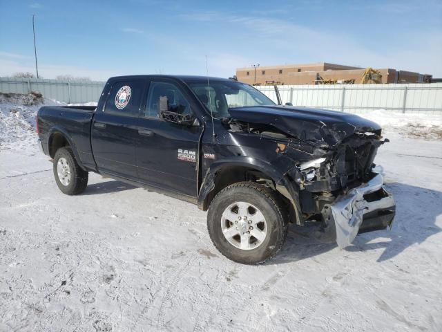 3C6TR5DT8EG240024 - 2014 RAM 2500 SLT შავი ფოტო 4