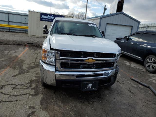 1GCHK59K39E117022 - 2009 CHEVROLET SILVERADO K2500 HEAVY DUTY LT WHITE photo 5