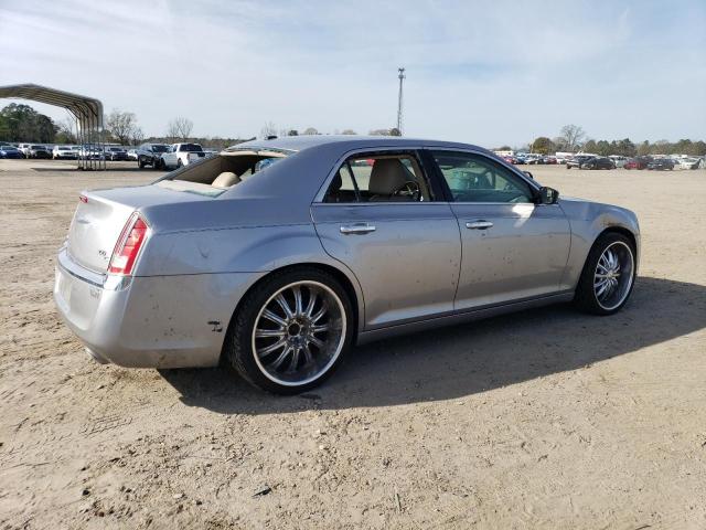 2C3CCAEG7EH372989 - 2014 CHRYSLER 300C SILVER photo 3