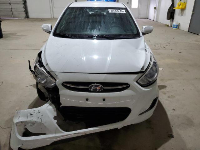 KMHCT4AE6FU878454 - 2015 HYUNDAI ACCENT GLS WHITE photo 5