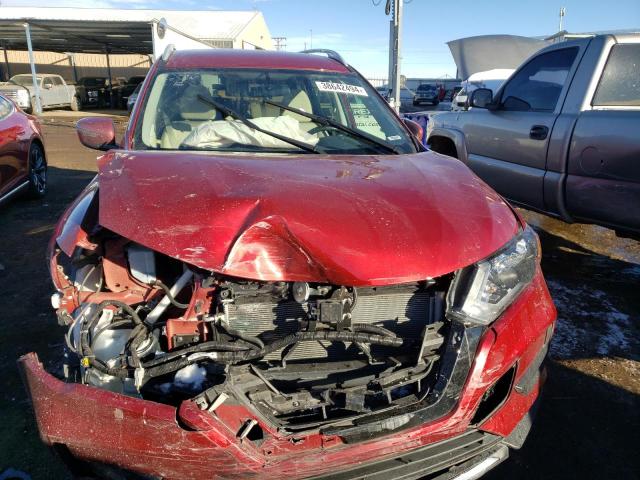 5N1AT2MVXJC771378 - 2018 NISSAN ROGUE S RED photo 5