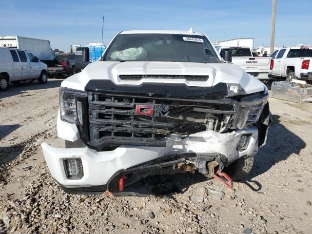 1GT49PEY8NF108692 - 2022 GMC SIERRA K2500 AT4 WHITE photo 5