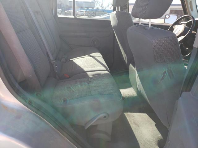 1J8HG48KX6C338257 - 2006 JEEP COMMANDER 银色 照片 11