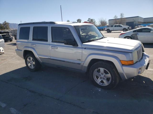 1J8HG48KX6C338257 - 2006 JEEP COMMANDER 银色 照片 4