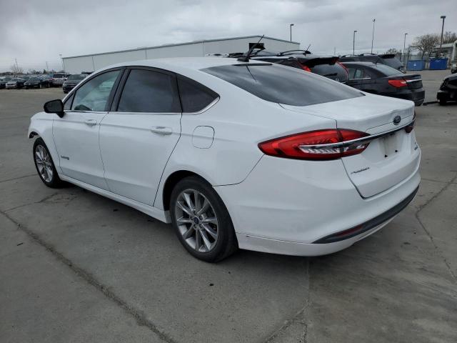 3FA6P0LU7HR355320 - 2017 FORD FUSION SE HYBRID WHITE photo 2