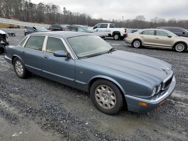 SAJHX1247WC812988 - 1998 JAGUAR XJ8 BLUE photo 4