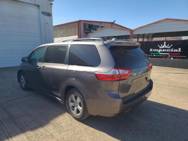 5TDKZ3DC6JS926115 - 2018 TOYOTA SIENNA LE GRAY photo 3