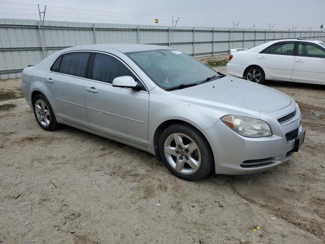 1G1ZH57B29F159660 - 2009 CHEVROLET MALIBU 1LT SILVER photo 4