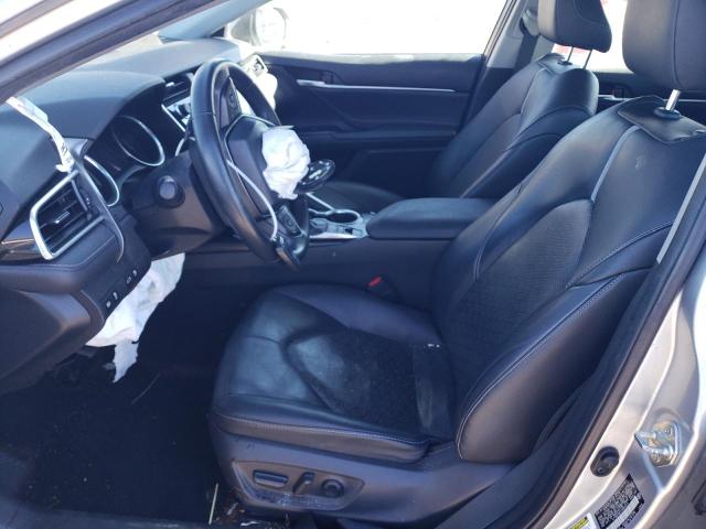 4T1B61HK7JU064514 - 2018 TOYOTA CAMRY XSE SILVER photo 7