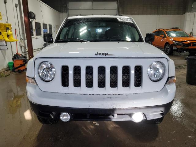 1C4NJRFB8GD657051 - 2016 JEEP PATRIOT LATITUDE WHITE photo 5