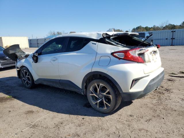 JTNKHMBX8J1007868 - 2018 TOYOTA C-HR XLE WHITE photo 2