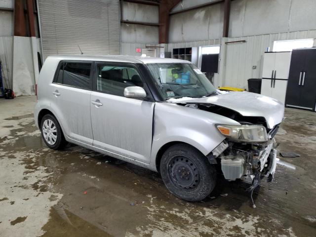 JTLZE4FE2EJ060404 - 2014 TOYOTA SCION XB SILVER photo 4