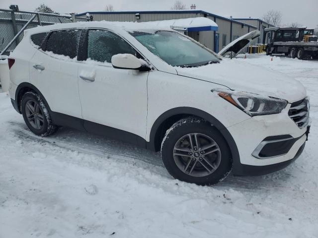 5XYZTDLB6JG568476 - 2018 HYUNDAI SANTA FE S WHITE photo 4