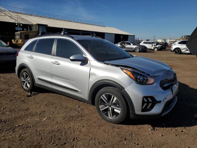 KNDCB3LC3L5413178 - 2020 KIA NIRO LX SILVER photo 4