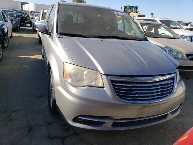 2C4RC1GG2DR681264 - 2013 CHRYSLER TOWN & COU LIMITED SILVER photo 5