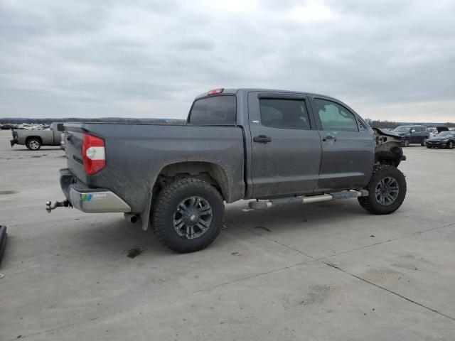 5TFDW5F16JX687877 - 2018 TOYOTA TUNDRA CREWMAX SR5 CHARCOAL photo 3