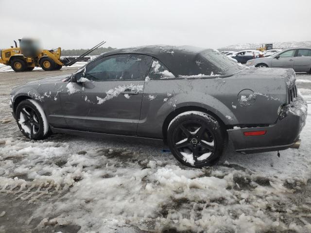 1ZVFT84N955253539 - 2005 FORD MUSTANG GRAY photo 2