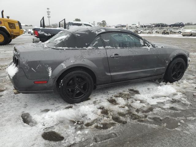 1ZVFT84N955253539 - 2005 FORD MUSTANG GRAY photo 3