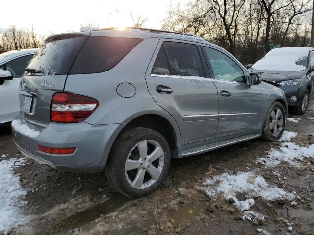 4JGBB8GB0AA614420 - 2010 MERCEDES-BENZ ML 350 4MATIC SILVER photo 3
