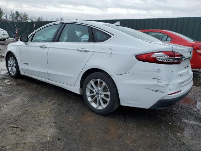 3FA6P0MU4KR141777 - 2019 FORD FUSION SEL WHITE photo 2