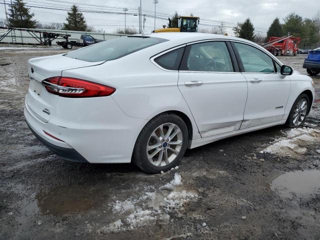 3FA6P0MU4KR141777 - 2019 FORD FUSION SEL WHITE photo 3