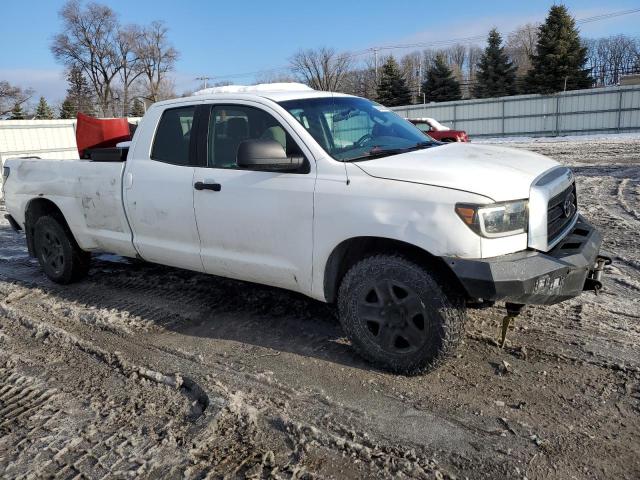 5TFST54107X002042 - 2007 TOYOTA TUNDRA DOUBLE CAB SR5 WHITE photo 4