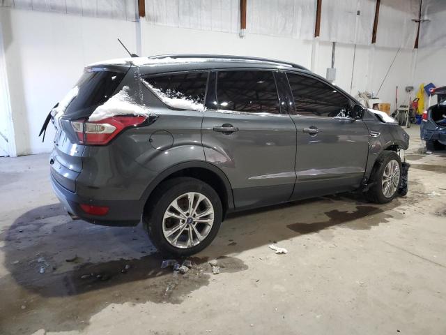 1FMCU0GD7JUA52886 - 2018 FORD ESCAPE SE GRAY photo 3