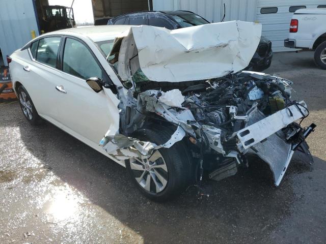 1N4BL4BV7RN355866 - 2024 NISSAN ALTIMA S WHITE photo 4