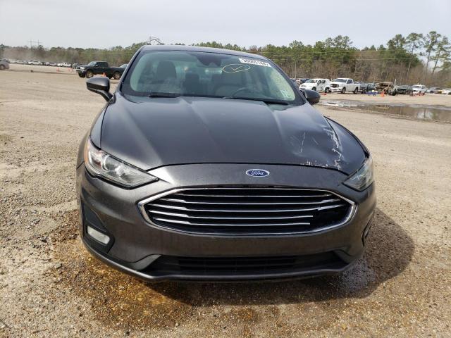 3FA6P0HDXKR127585 - 2019 FORD FUSION SE GRAY photo 5