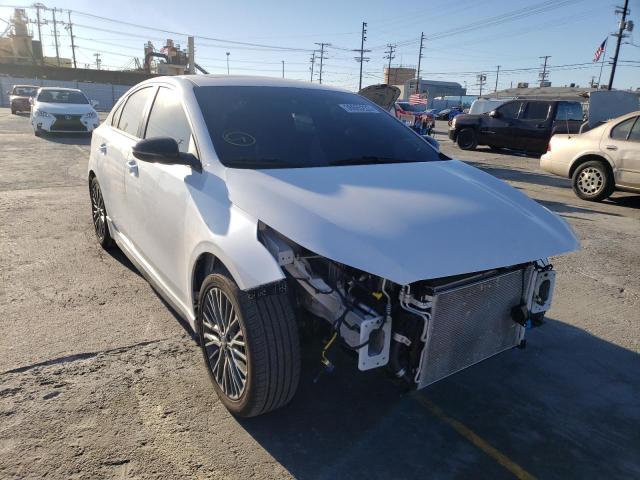 3KPF54AD6PE553029 - 2023 KIA FORTE GT LINE WHITE photo 4