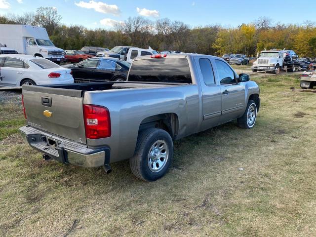 1GCRCSEA5DZ177561 - 2013 CHEVROLET SILVERADO C1500 LT GRAY photo 4