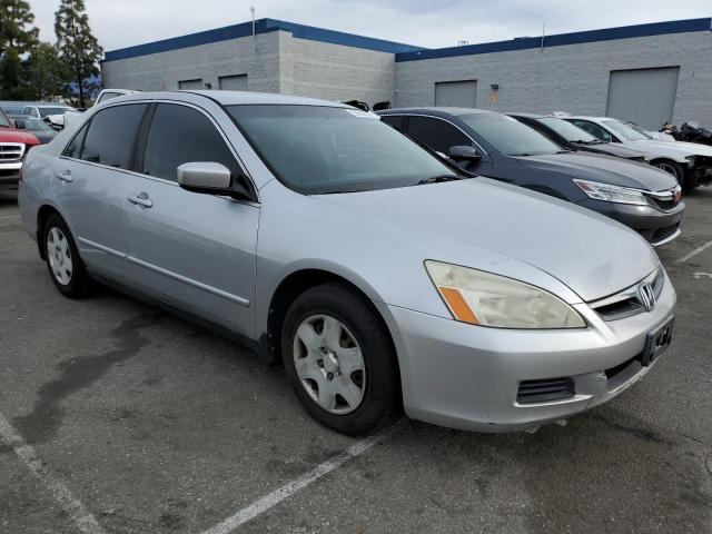 1HGCM56446A135785 - 2006 HONDA ACCORD LX SILVER photo 4