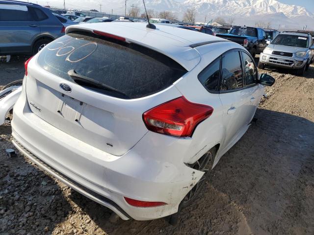 1FADP3K23FL380221 - 2015 FORD FOCUS SE WHITE photo 3