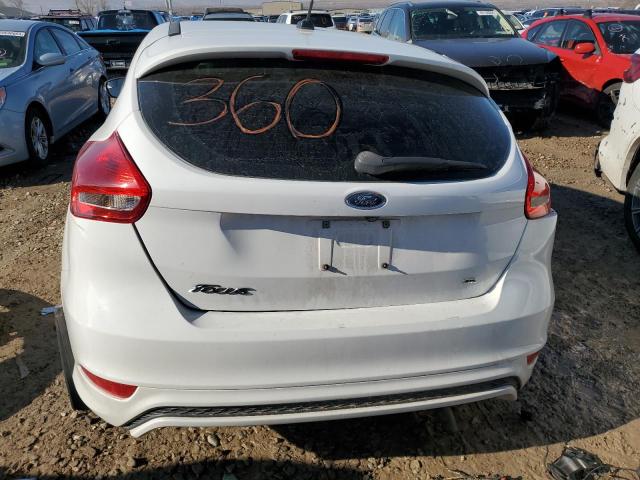 1FADP3K23FL380221 - 2015 FORD FOCUS SE WHITE photo 6