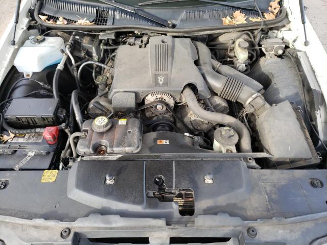 1LNHM81W13Y685460 - 2003 LINCOLN TOWN CAR EXECUTIVE WHITE photo 11