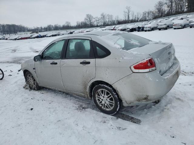 1FAHP35N78W150867 - 2008 FORD FOCUS SE SILVER photo 2