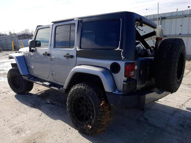 1C4BJWEG6HL629903 - 2017 JEEP WRANGLER U SAHARA SILVER photo 2