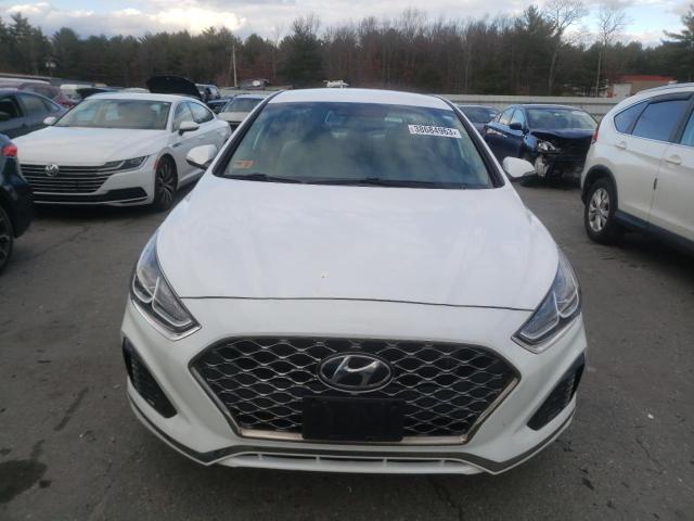 5NPE34AF7KH729111 - 2019 HYUNDAI SONATA LIMITED WHITE photo 5