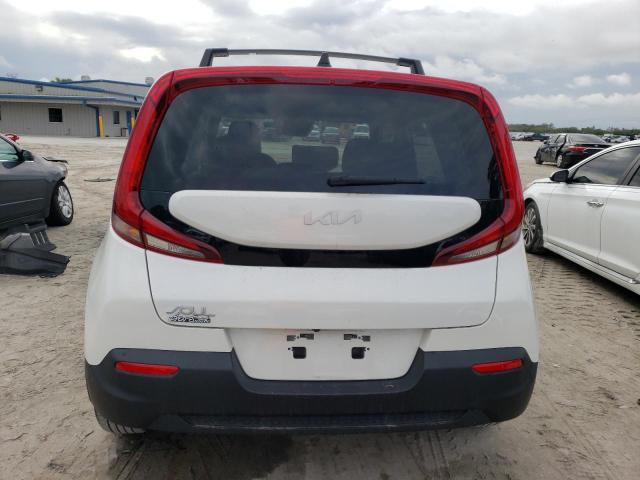 KNDJ23AU7N7179170 - 2022 KIA SOUL LX WHITE photo 6