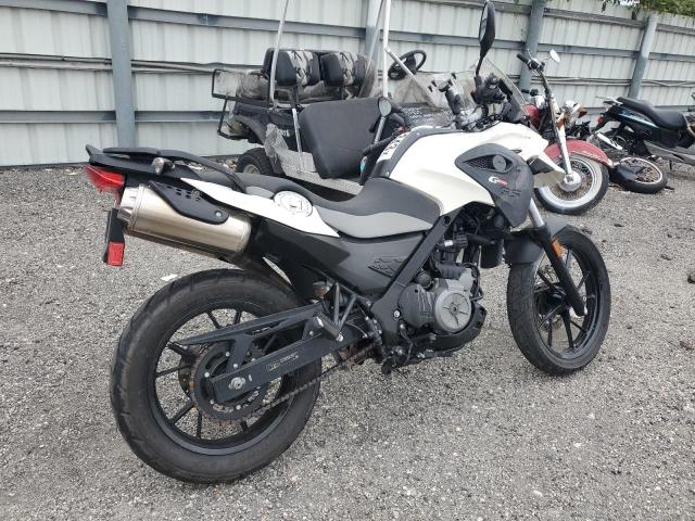 WB1018903FZY96035 - 2015 BMW G650 GS WHITE photo 3