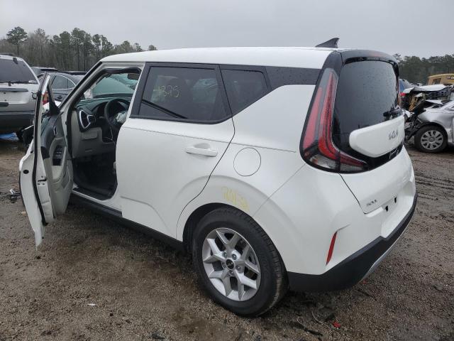 KNDJ23AU5P7855392 - 2023 KIA SOUL LX WHITE photo 2