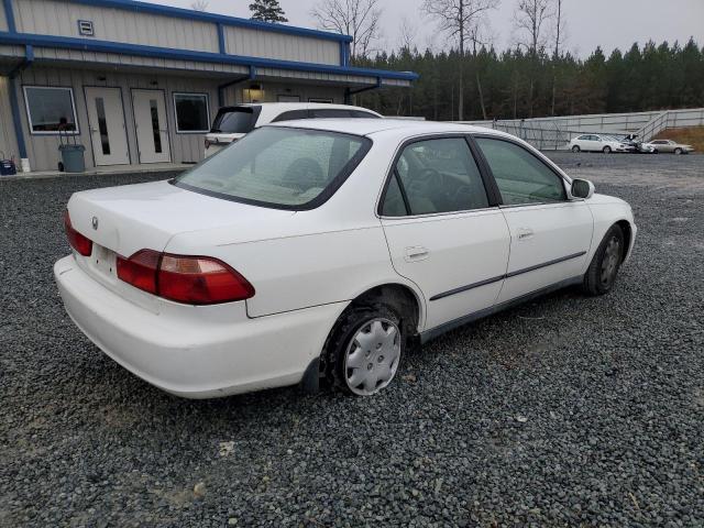 JHMCG5641XC046315 - 1999 HONDA ACCORD LX WHITE photo 3