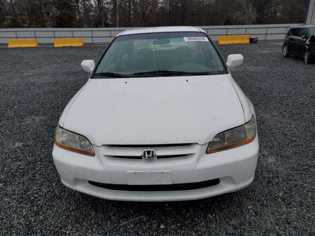 JHMCG5641XC046315 - 1999 HONDA ACCORD LX WHITE photo 5