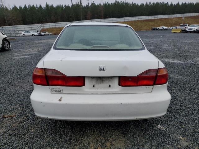 JHMCG5641XC046315 - 1999 HONDA ACCORD LX WHITE photo 6