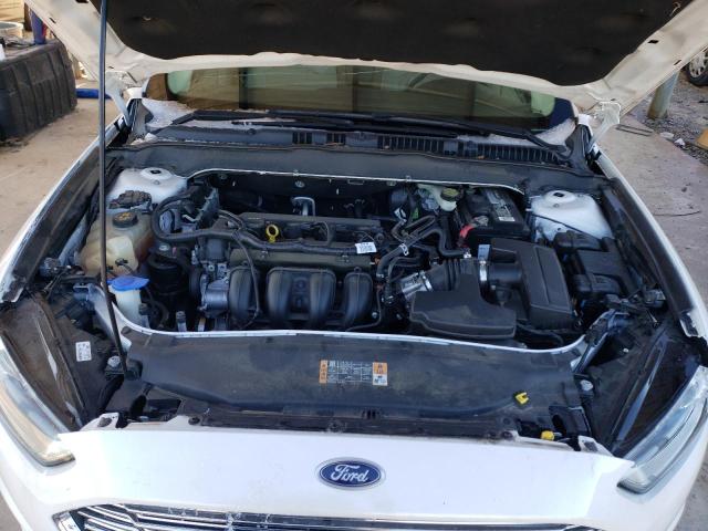 3FA6P0H78FR109330 - 2015 FORD FUSION SE WHITE photo 11