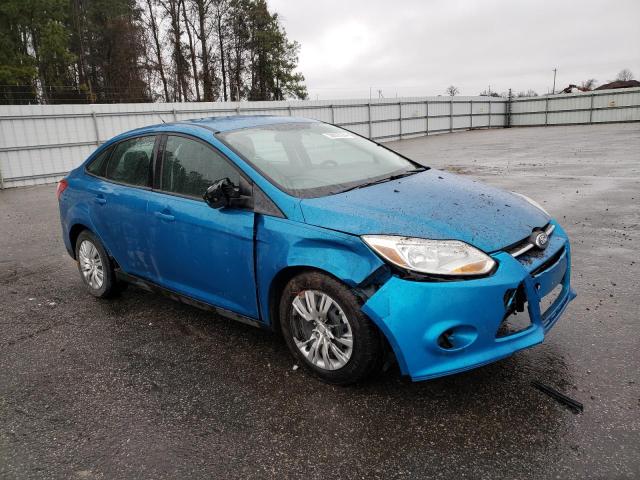 1FAHP3F29CL288764 - 2012 FORD FOCUS SE BLUE photo 4