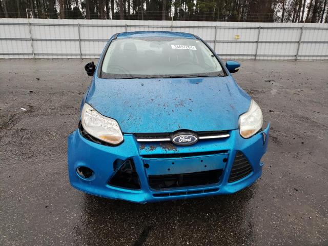 1FAHP3F29CL288764 - 2012 FORD FOCUS SE BLUE photo 5